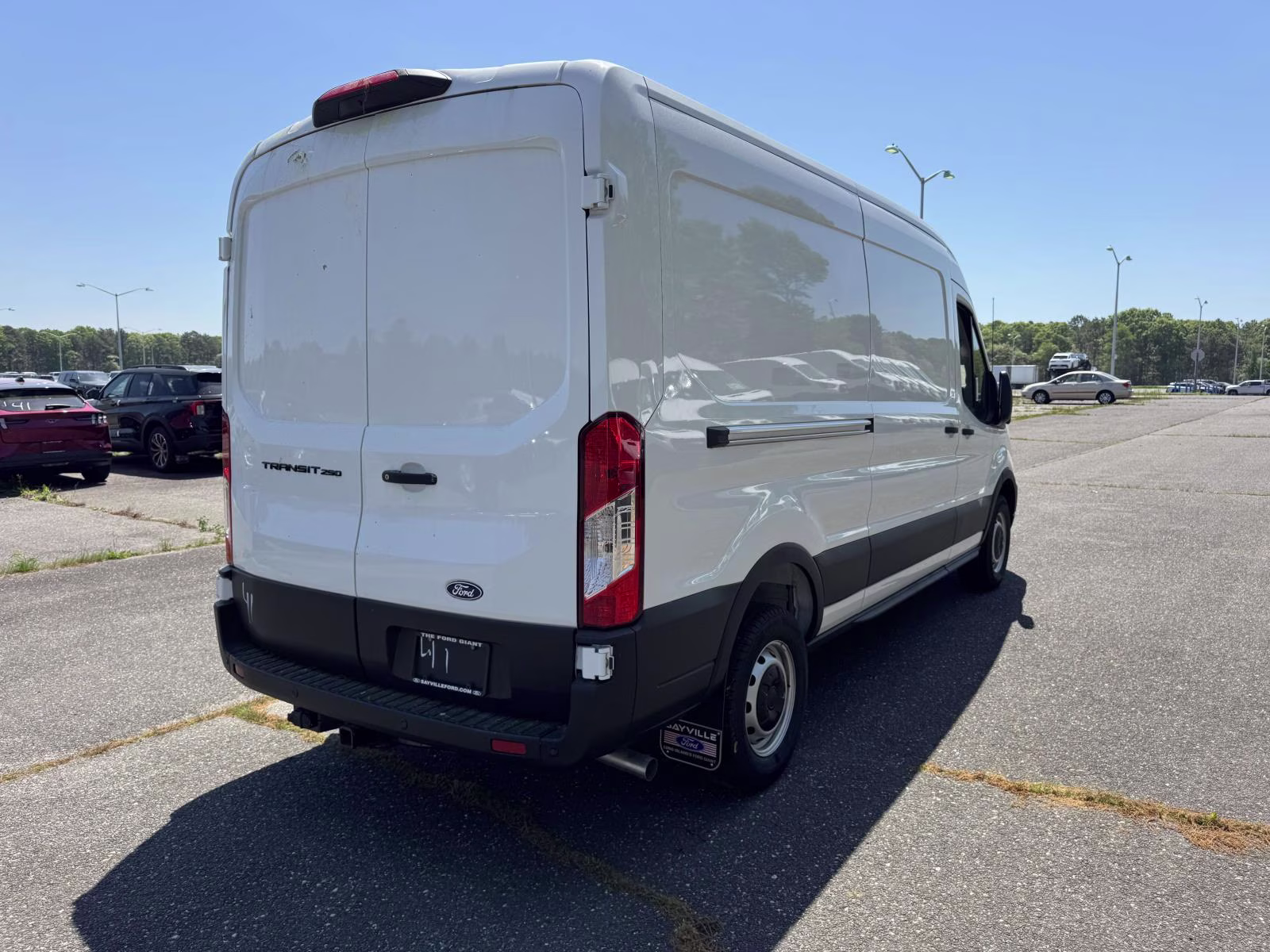 2026 Oxford White Ford Transit Cargo Van T-250 148 Med Rf 9150 GVWR RWD RWD Van