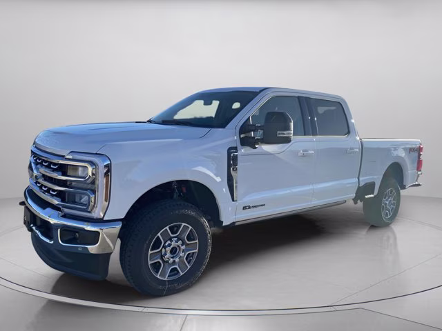 2026 Star White Metallic Tri-Coat Ford Super Duty F-250 SRW LARIAT 4X4 Truck