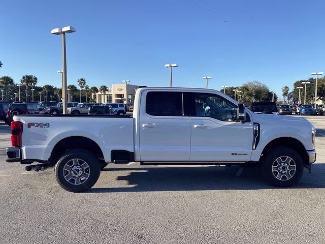 2026 Star White Metallic Tri-Coat Ford Super Duty F-250 SRW LARIAT 4X4 Truck