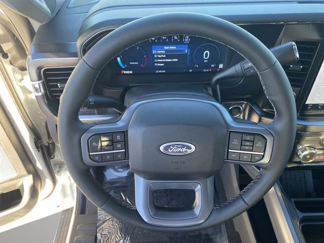 2026 Star White Metallic Tri-Coat Ford Super Duty F-250 SRW LARIAT 4X4 Truck