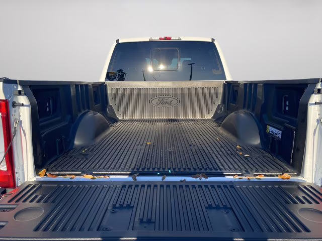 2026 Star White Metallic Tri-Coat Ford Super Duty F-250 SRW LARIAT 4X4 Truck