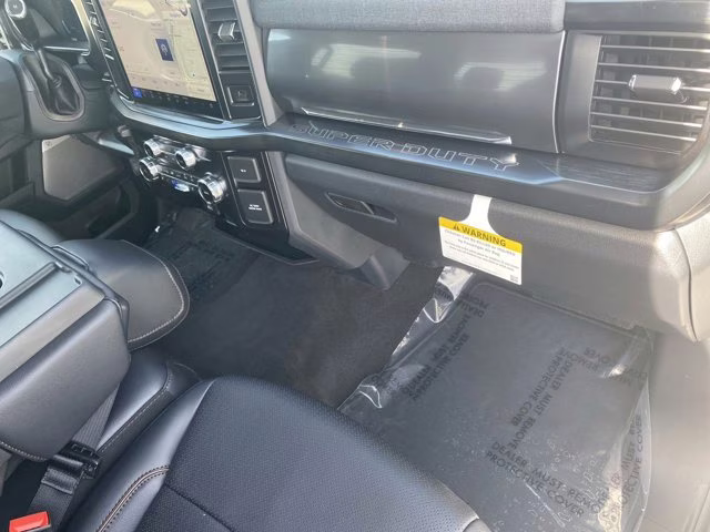 2026 Star White Metallic Tri-Coat Ford Super Duty F-250 SRW LARIAT 4X4 Truck