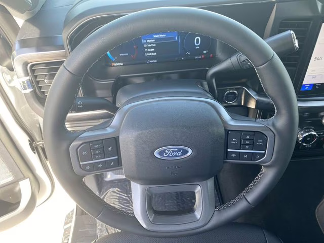 2026 Star White Metallic Tri-Coat Ford Super Duty F-250 SRW LARIAT 4X4 Truck