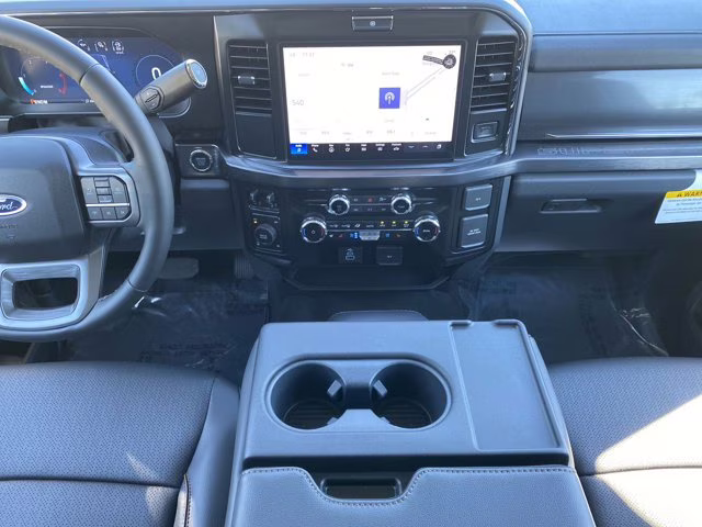 2026 Star White Metallic Tri-Coat Ford Super Duty F-250 SRW LARIAT 4X4 Truck