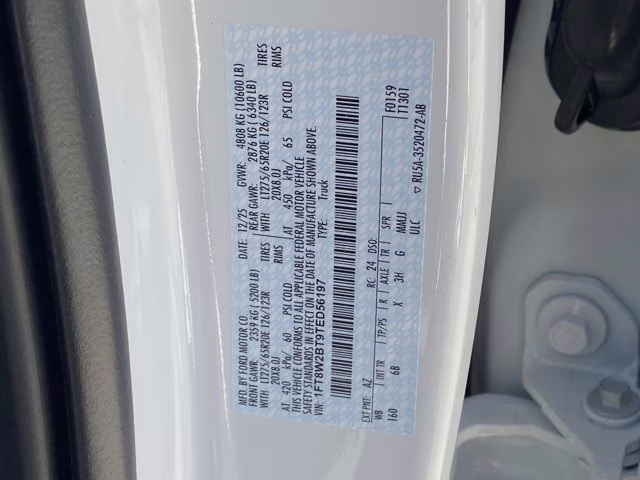 2026 Star White Metallic Tri-Coat Ford Super Duty F-250 SRW LARIAT 4X4 Truck