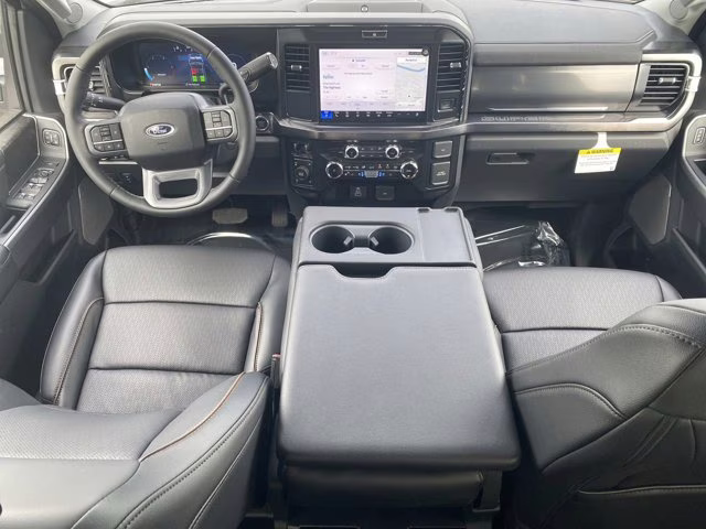 2026 Oxford White Ford Super Duty F-250 SRW LARIAT 4X4 Truck