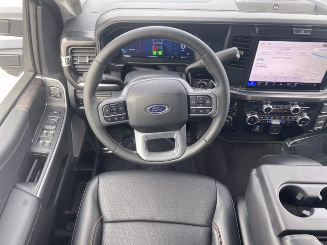 2026 Oxford White Ford Super Duty F-250 SRW LARIAT 4X4 Truck