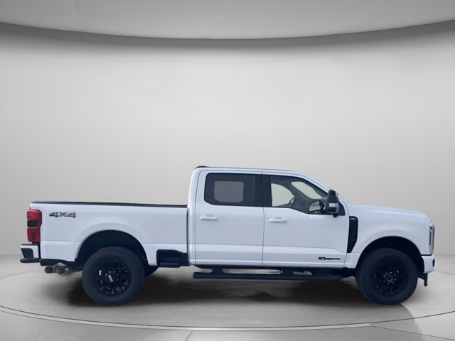 2026 Oxford White Ford Super Duty F-250 SRW LARIAT 4X4 Truck