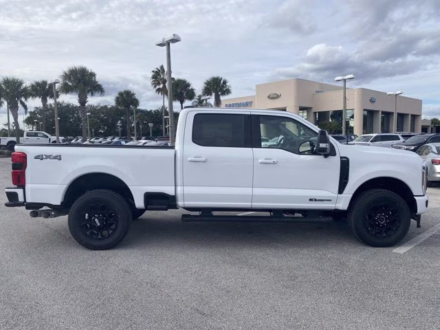 2026 Oxford White Ford Super Duty F-250 SRW LARIAT 4X4 Truck