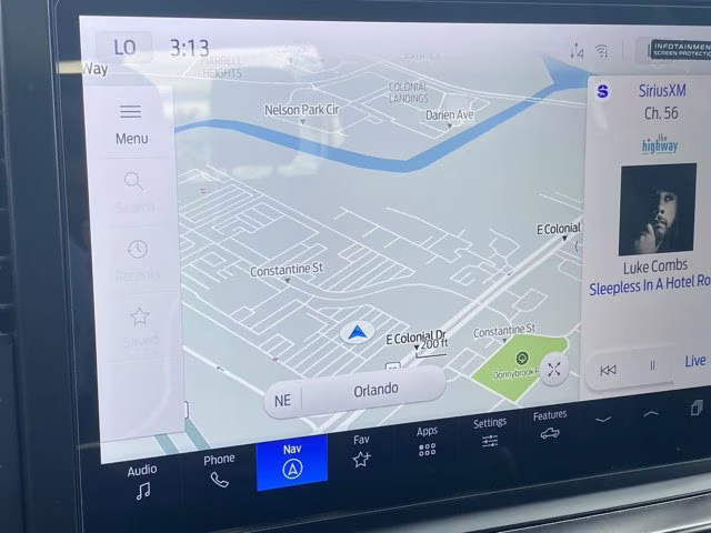 2026 Oxford White Ford Super Duty F-250 SRW LARIAT 4X4 Truck