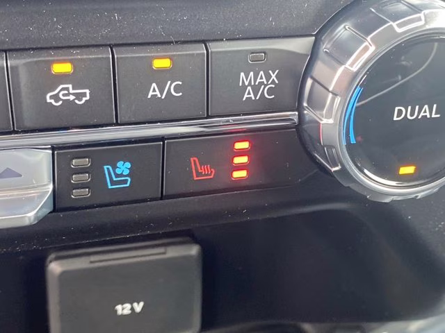 2026 Oxford White Ford Super Duty F-250 SRW LARIAT 4X4 Truck