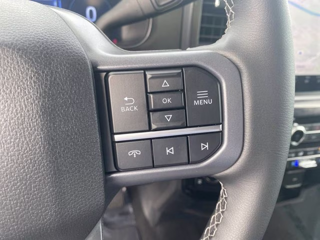 2026 Oxford White Ford Super Duty F-250 SRW LARIAT 4X4 Truck