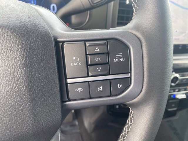 2026 Oxford White Ford Super Duty F-250 SRW LARIAT 4X4 Truck