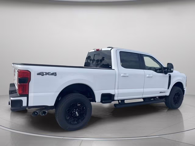 2026 Oxford White Ford Super Duty F-250 SRW LARIAT 4X4 Truck