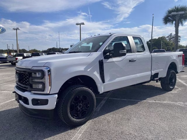 2026 Oxford White Ford Super Duty F-350 SRW XL 4X4 Truck
