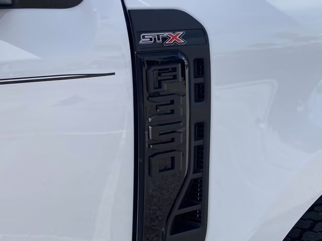 2026 Oxford White Ford Super Duty F-350 SRW XL 4X4 Truck