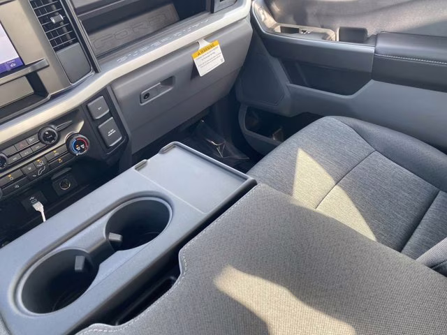 2026 Oxford White Ford Super Duty F-350 SRW XL 4X4 Truck