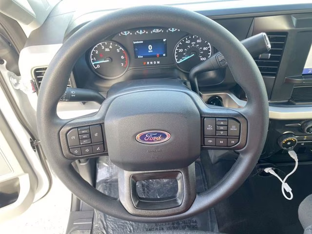 2026 Oxford White Ford Super Duty F-350 SRW XL 4X4 Truck