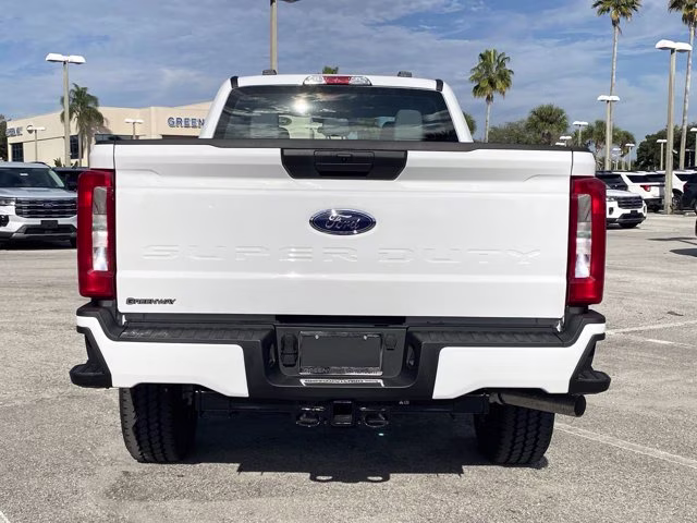 2026 Oxford White Ford Super Duty F-350 SRW XL 4X4 Truck
