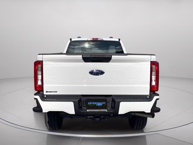 2026 Oxford White Ford Super Duty F-350 SRW XL 4X4 Truck