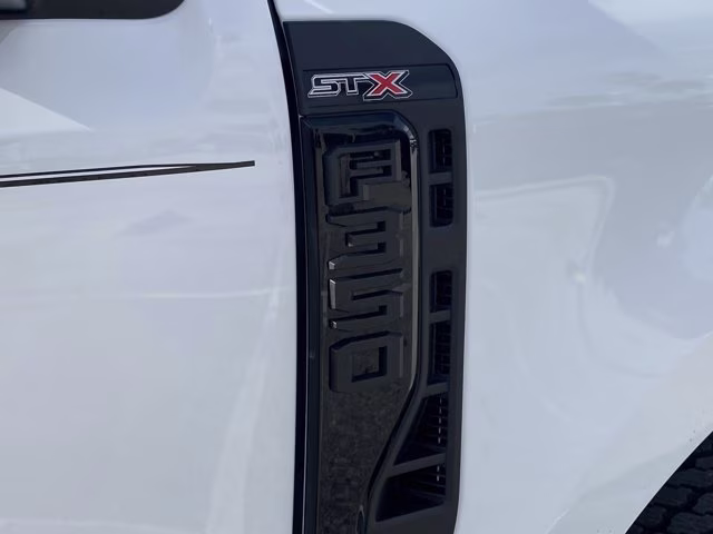 2026 Oxford White Ford Super Duty F-350 SRW XL 4X4 Truck