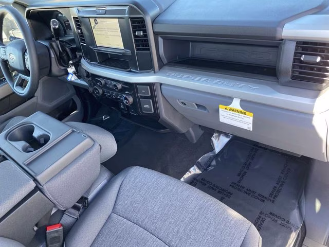 2026 Oxford White Ford Super Duty F-350 SRW XL 4X4 Truck
