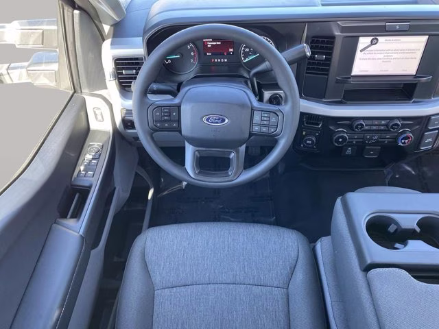 2026 Oxford White Ford Super Duty F-350 SRW XL 4X4 Truck