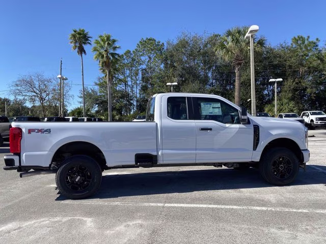 2026 Oxford White Ford Super Duty F-350 SRW XL 4X4 Truck