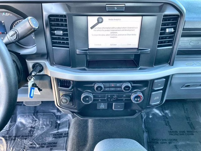 2026 Oxford White Ford Super Duty F-350 SRW XL 4X4 Truck