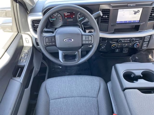 2026 Oxford White Ford Super Duty F-350 SRW XL 4X4 Truck