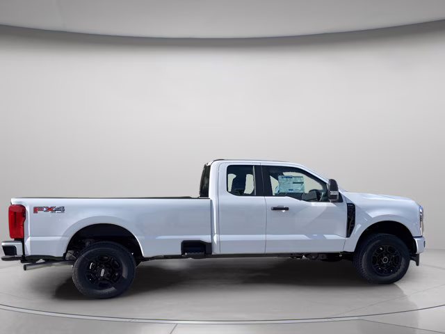 2026 Oxford White Ford Super Duty F-350 SRW XL 4X4 Truck