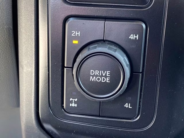 2026 Oxford White Ford Super Duty F-350 SRW XL 4X4 Truck