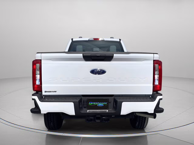 2026 Oxford White Ford Super Duty F-350 SRW XL 4X4 Truck