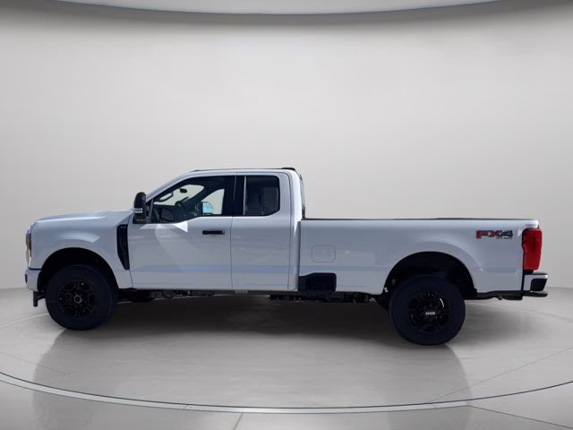 2026 Oxford White Ford Super Duty F-350 SRW XL 4X4 Truck