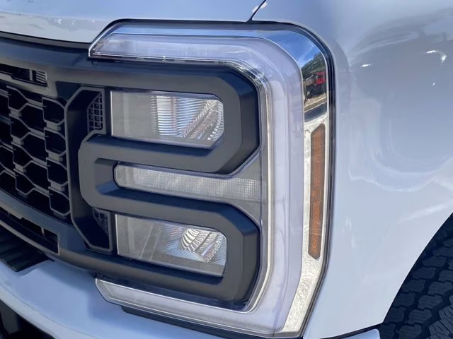 2026 Oxford White Ford Super Duty F-350 SRW XL 4X4 Truck