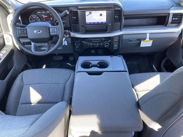 2026 Oxford White Ford Super Duty F-350 SRW XL 4X4 Truck