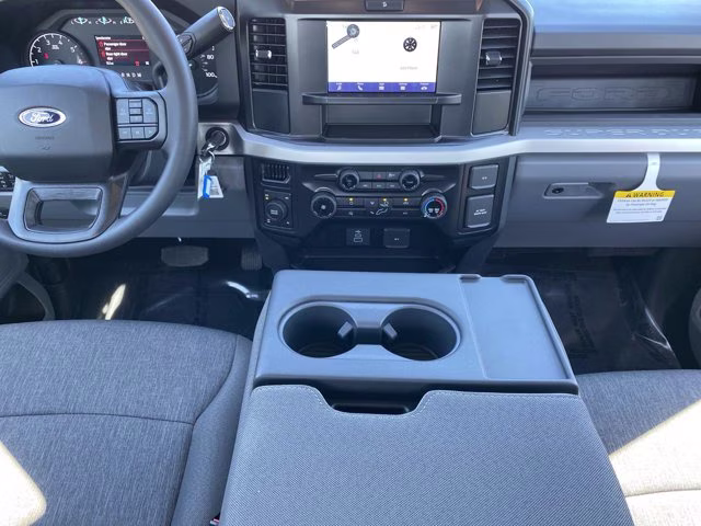 2026 Oxford White Ford Super Duty F-350 SRW XL 4X4 Truck