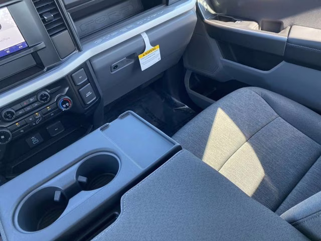 2026 Oxford White Ford Super Duty F-350 SRW XL 4X4 Truck