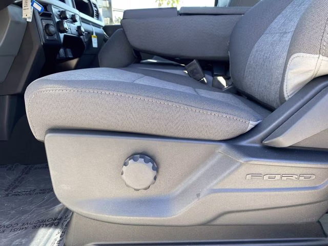 2026 Oxford White Ford Super Duty F-350 SRW XL 4X4 Truck