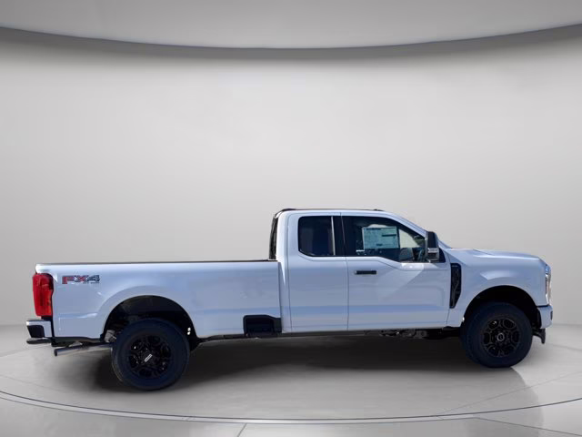 2026 Oxford White Ford Super Duty F-350 SRW XL 4X4 Truck