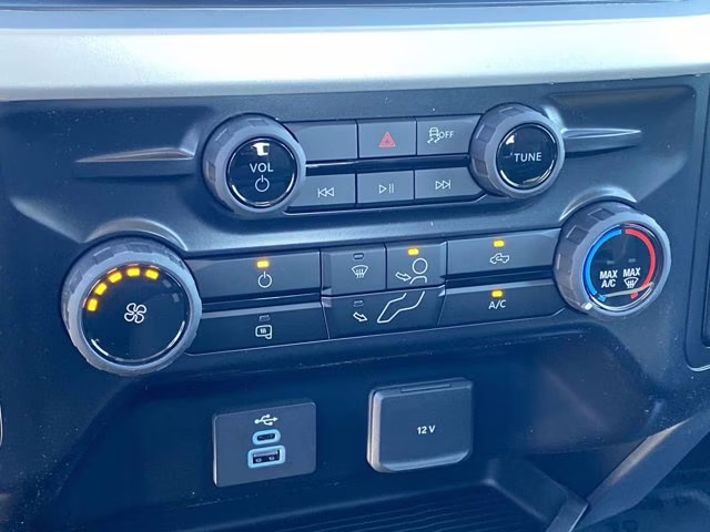 2026 Oxford White Ford Super Duty F-350 SRW XL 4X4 Truck