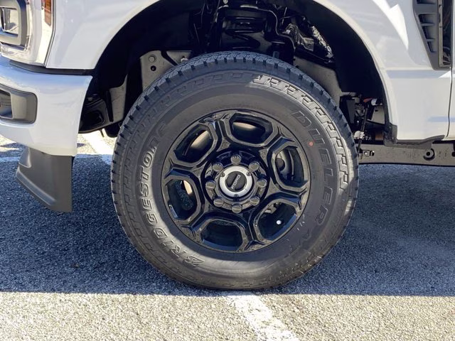 2026 Oxford White Ford Super Duty F-350 SRW XL 4X4 Truck