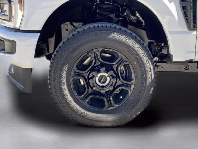 2026 Oxford White Ford Super Duty F-350 SRW XL 4X4 Truck