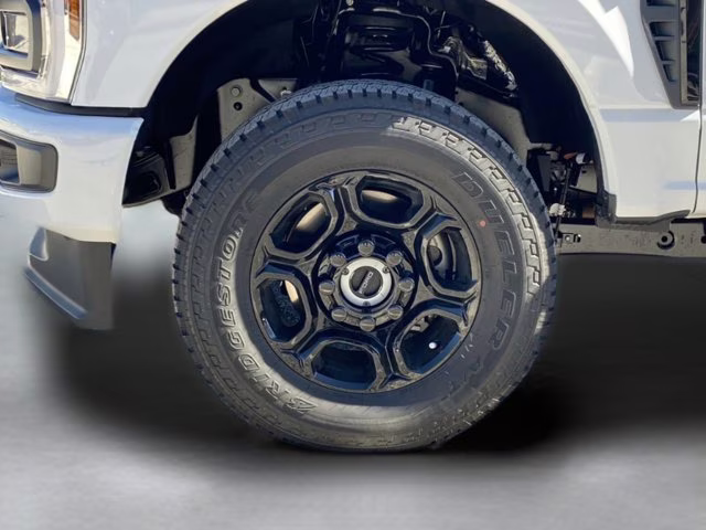 2026 Oxford White Ford Super Duty F-350 SRW XL 4X4 Truck