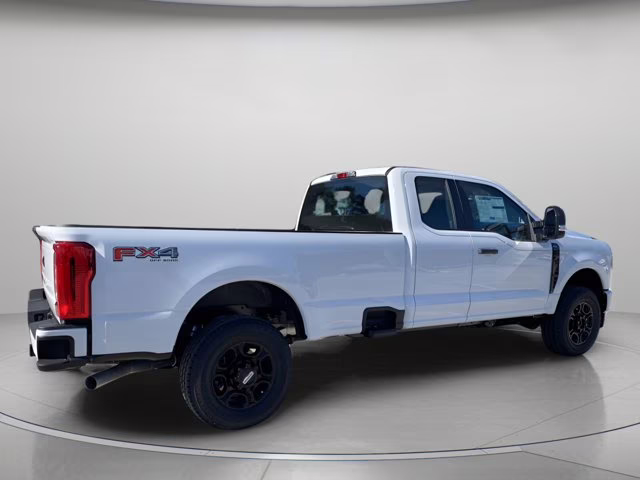 2026 Oxford White Ford Super Duty F-350 SRW XL 4X4 Truck