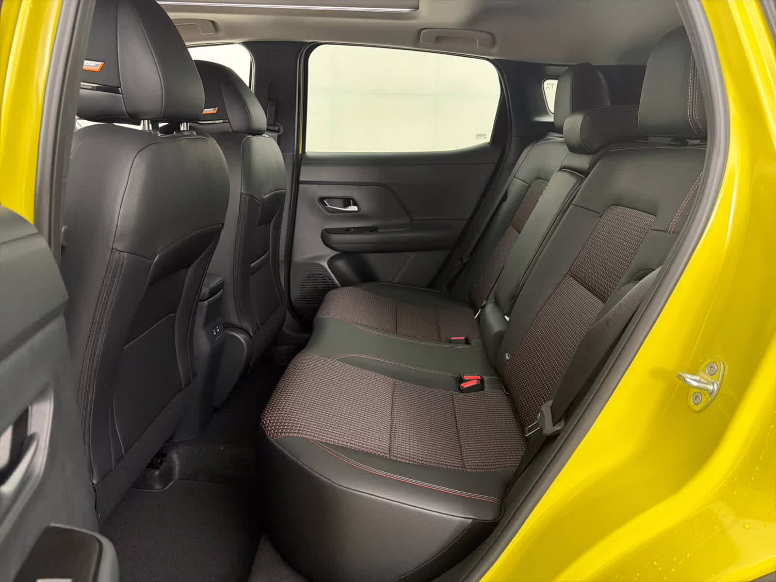 2026 Yuzu Yellow Metallic/Super Black Nissan Kicks SR FWD SUV