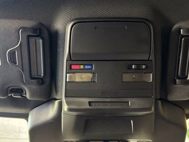 2026 Ice Silver Metallic Subaru Outback Premium AWD SUV