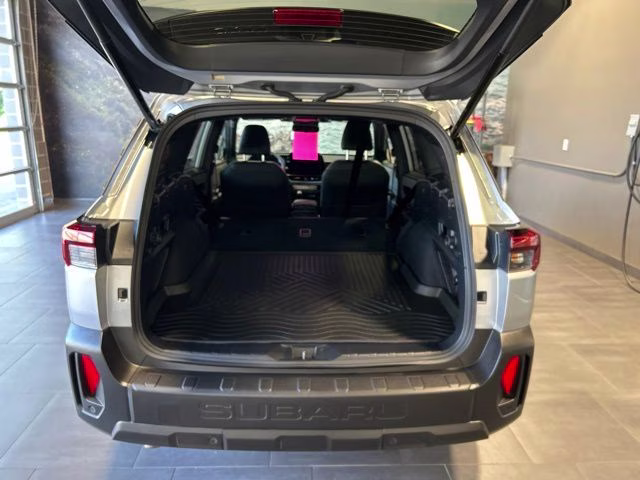 2026 Ice Silver Metallic Subaru Outback Premium AWD SUV
