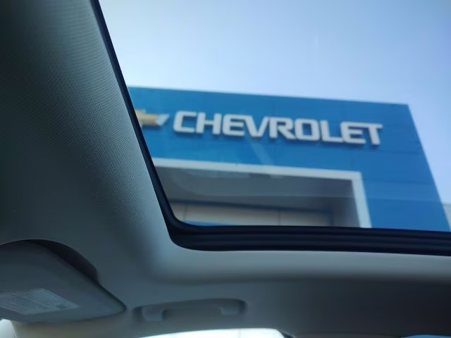 2021 Summit White Buick Envision Essence AWD SUV