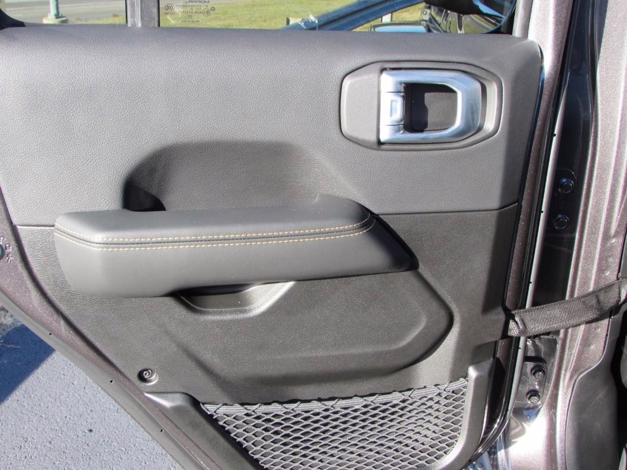 2026 Granite Crystal Metallic Clearcoat Jeep Wrangler Sahara 4X4 SUV